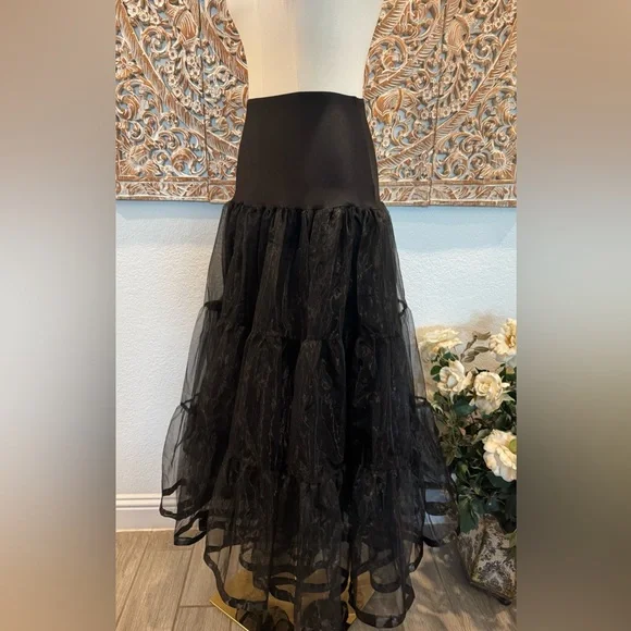 Tulle Petticoat Lightweight Soft Lined High Waist Casual or Costume Maxi Skirt - Picture 5 of 14